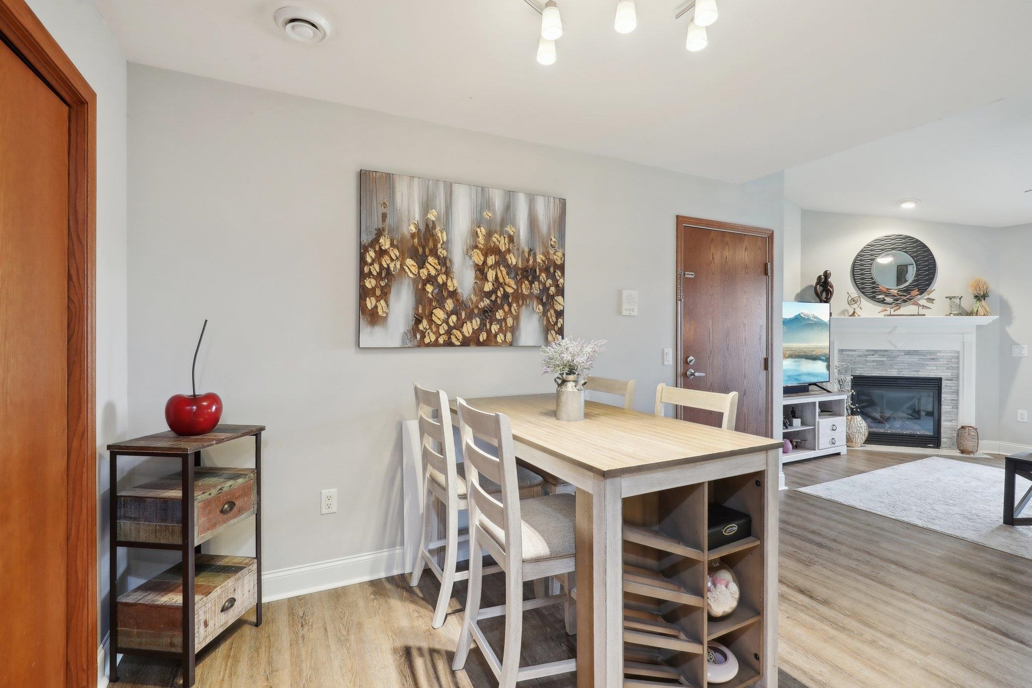 512 River Road 4