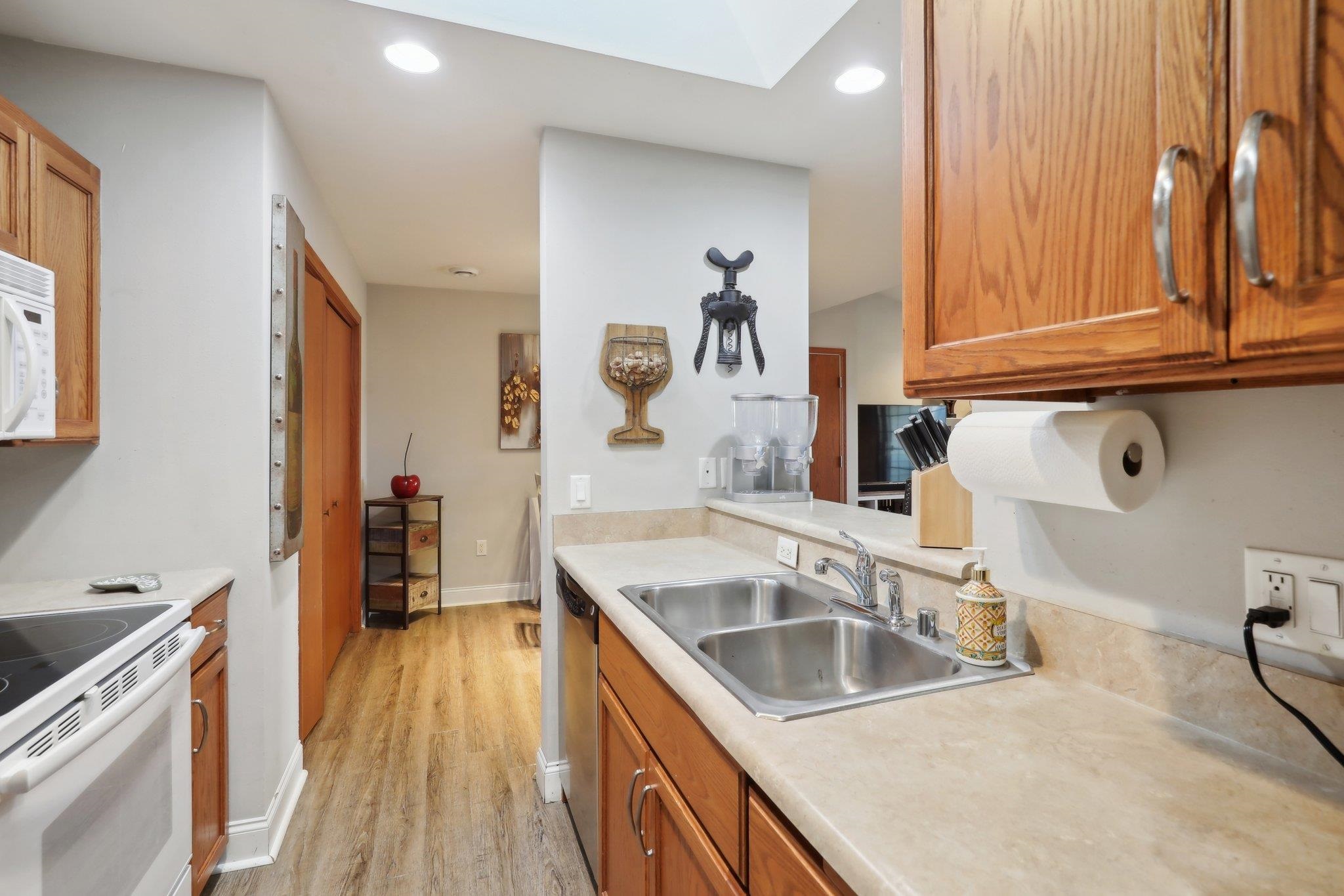 512 River Road 4