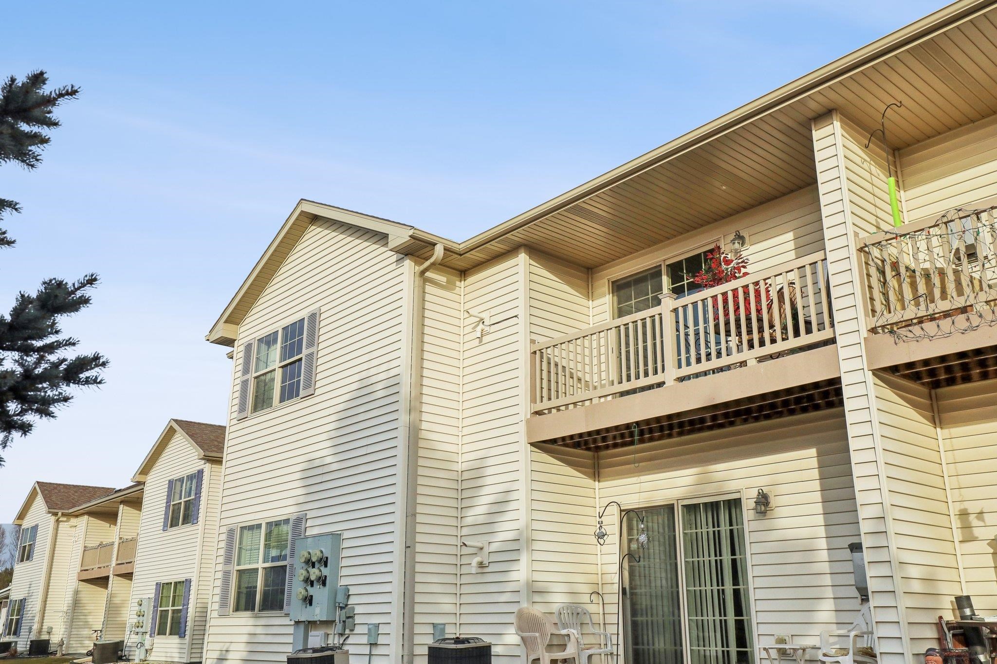 512 River Road 4