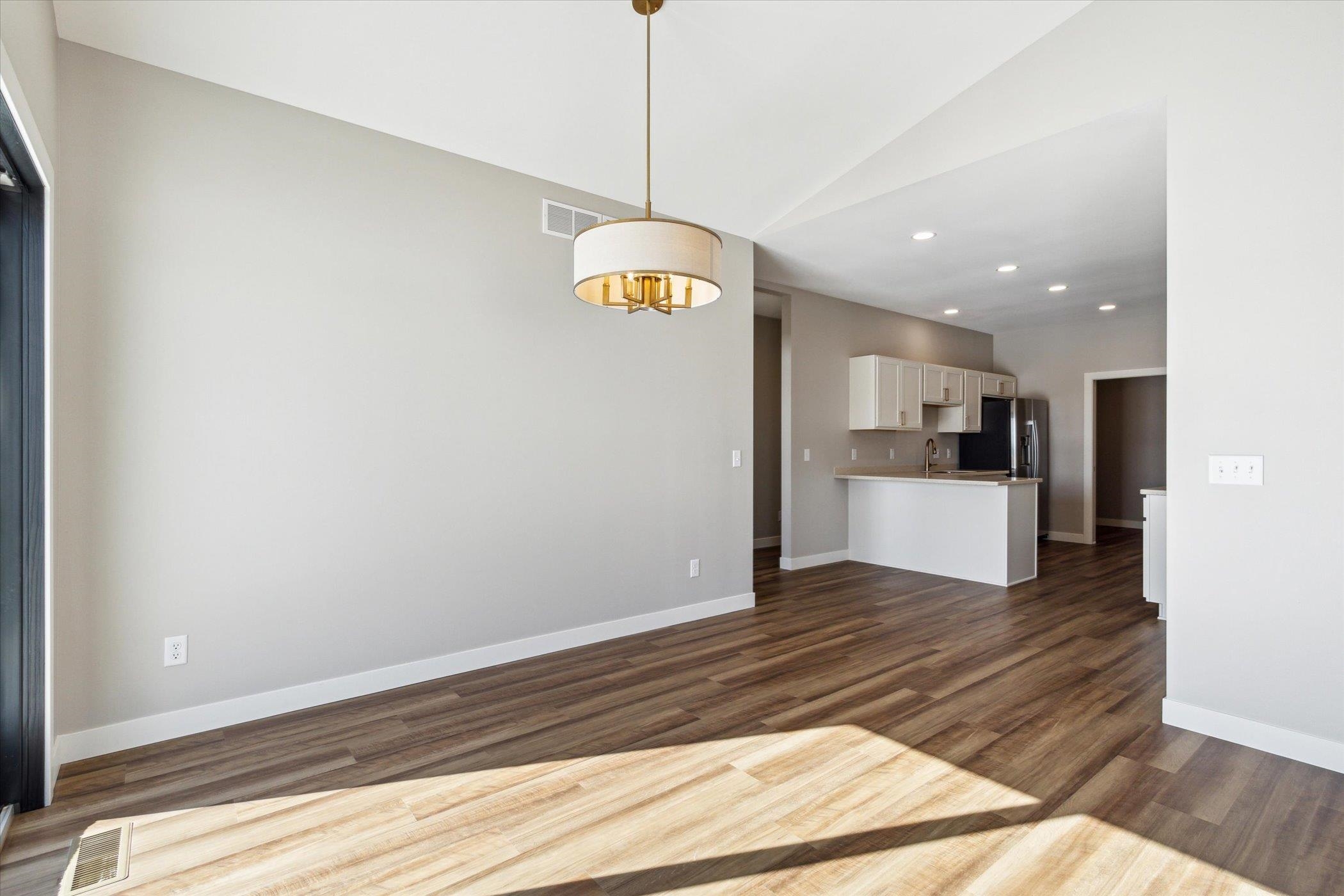 307 S 7th Street