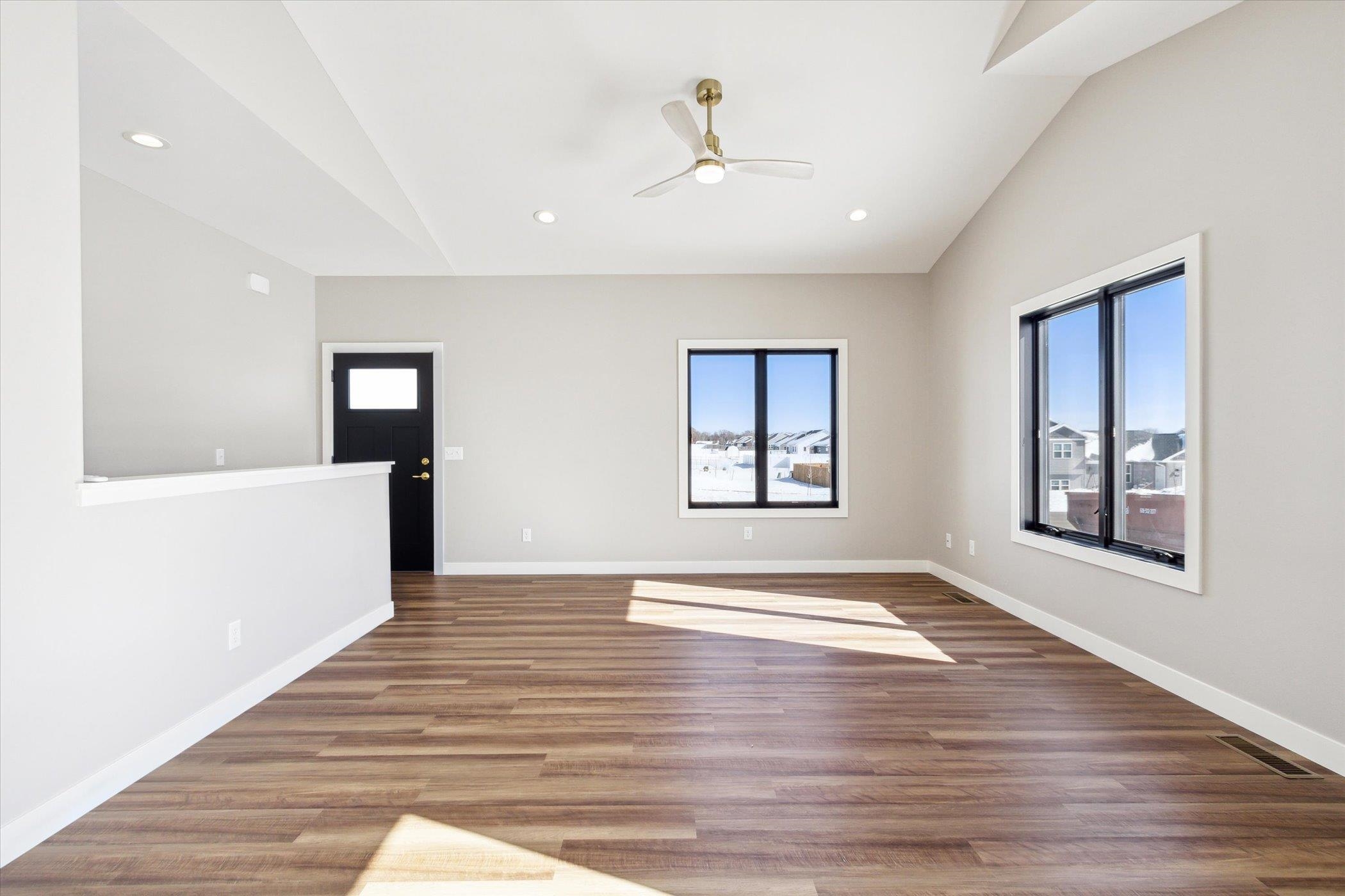 307 S 7th Street