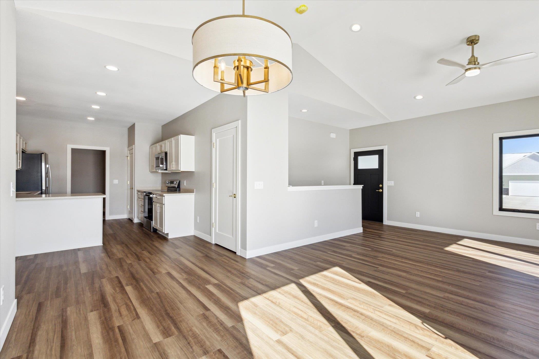 307 S 7th Street