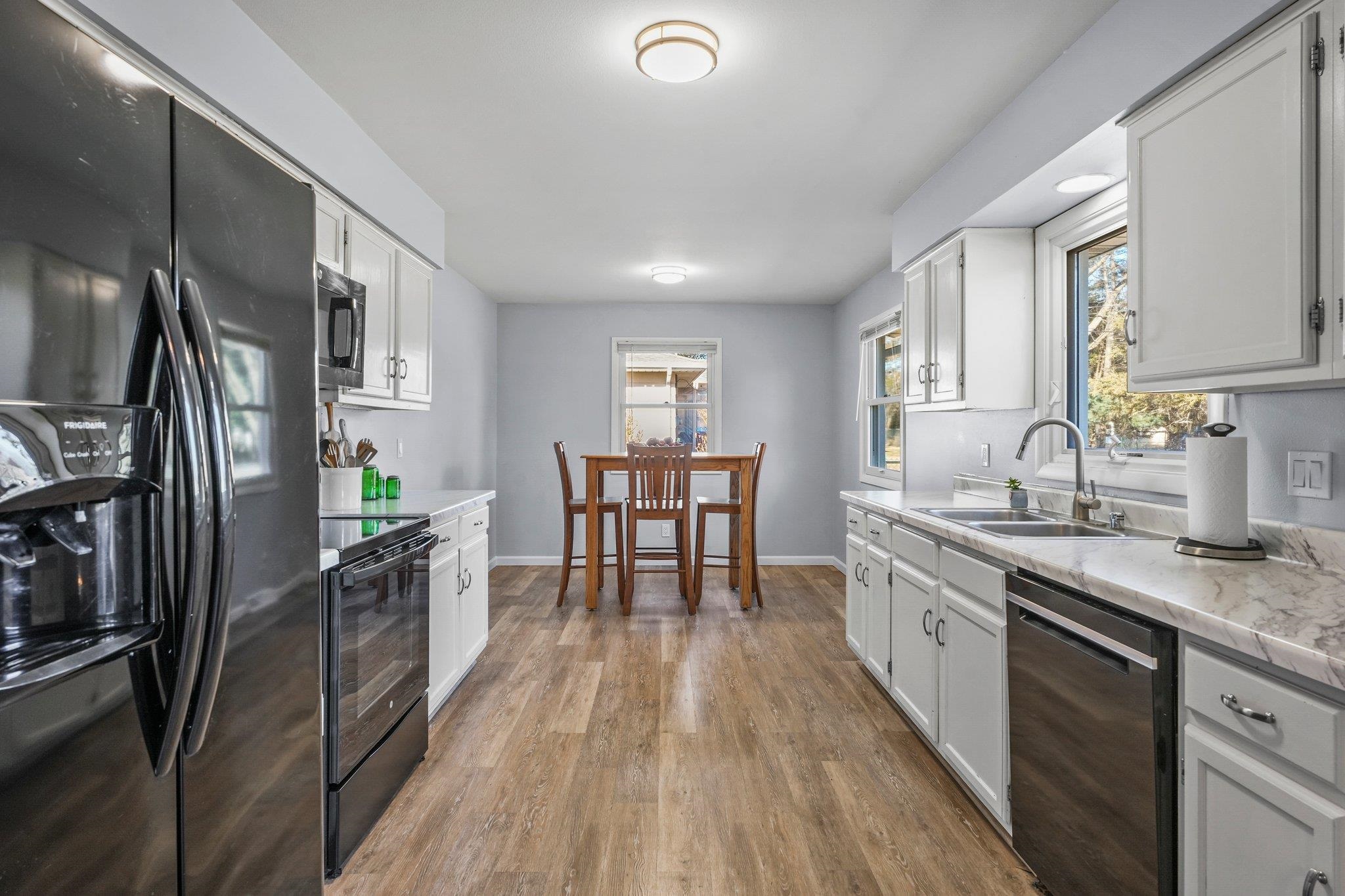 1100 Kriedeman Drive