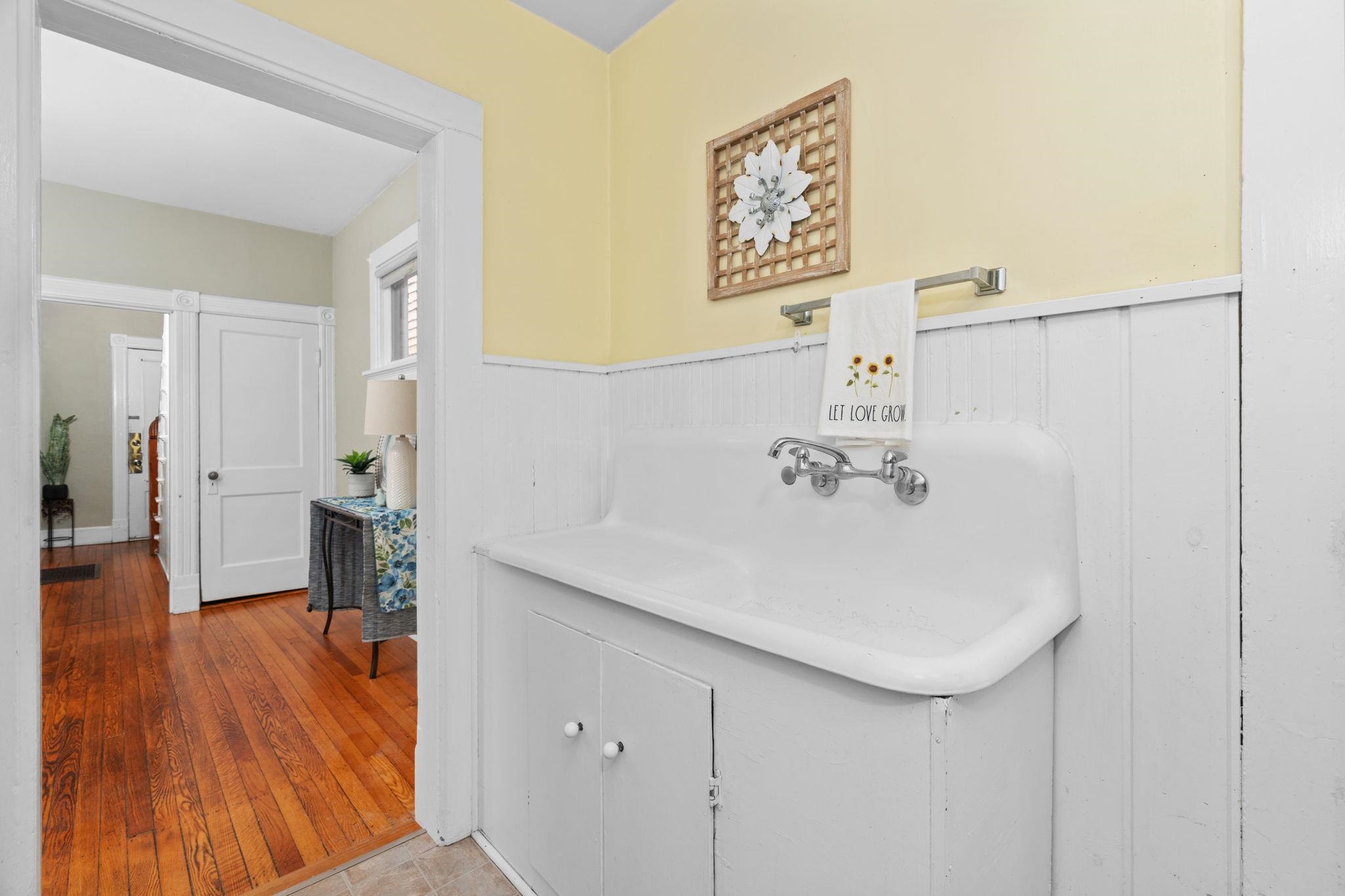 521 W Wilson Street