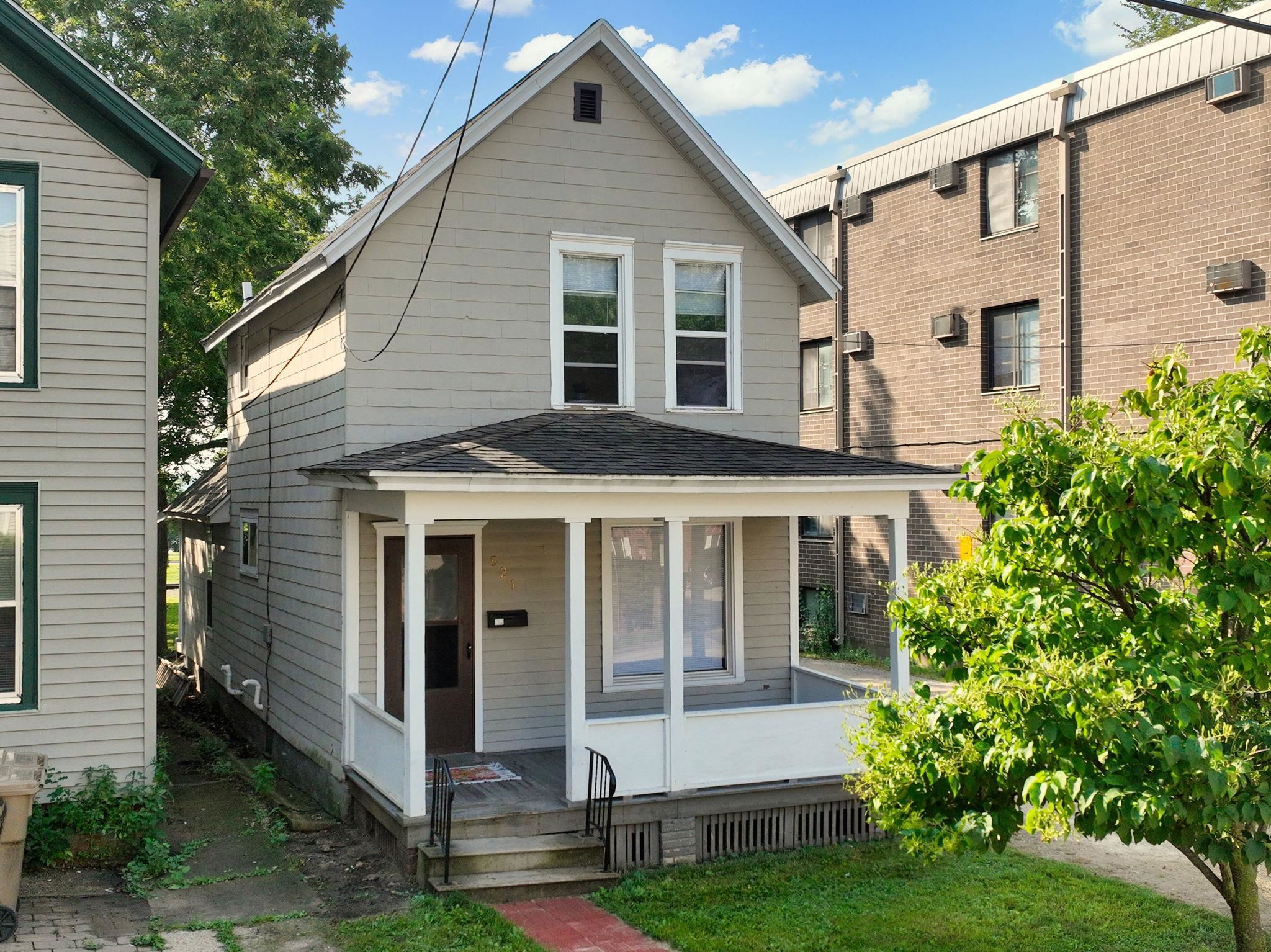521 W Wilson Street