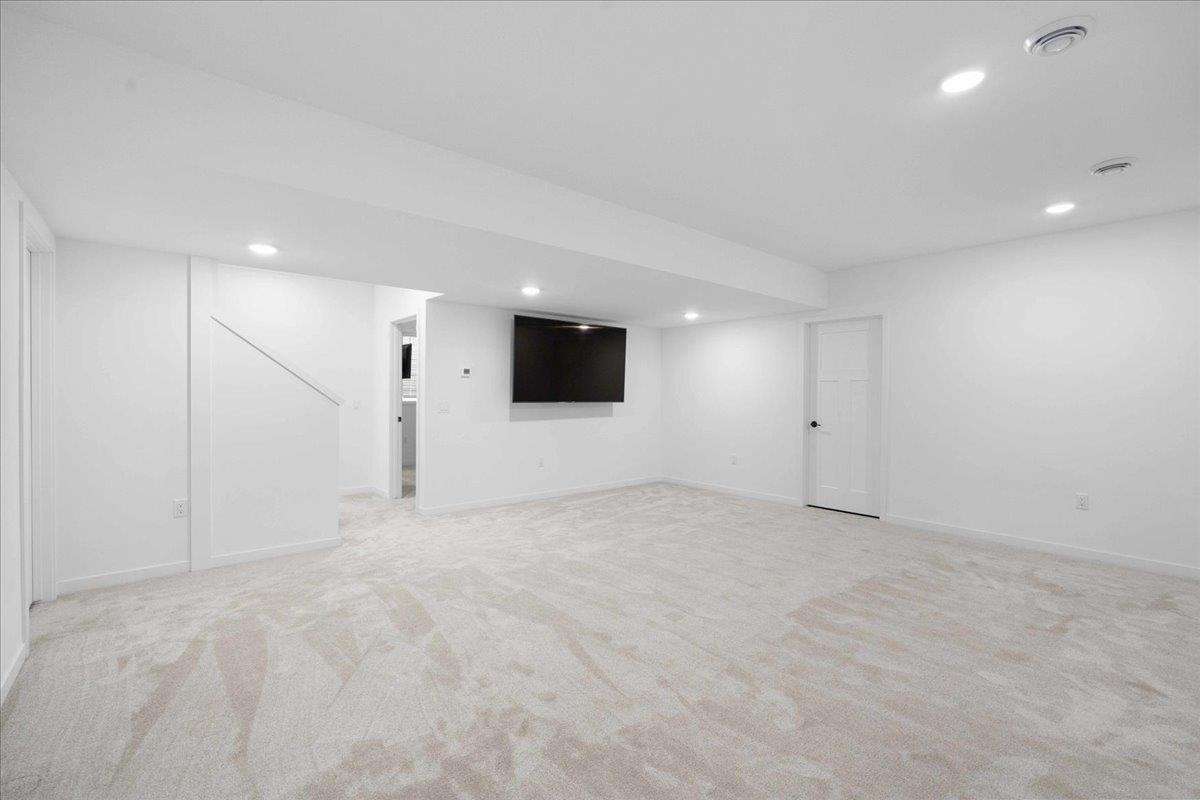 862 Leeward Lane