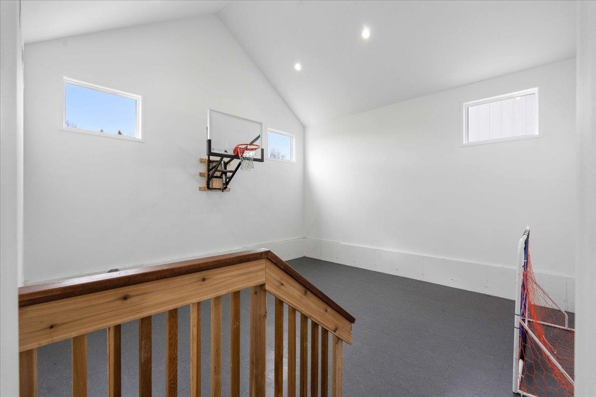 862 Leeward Lane