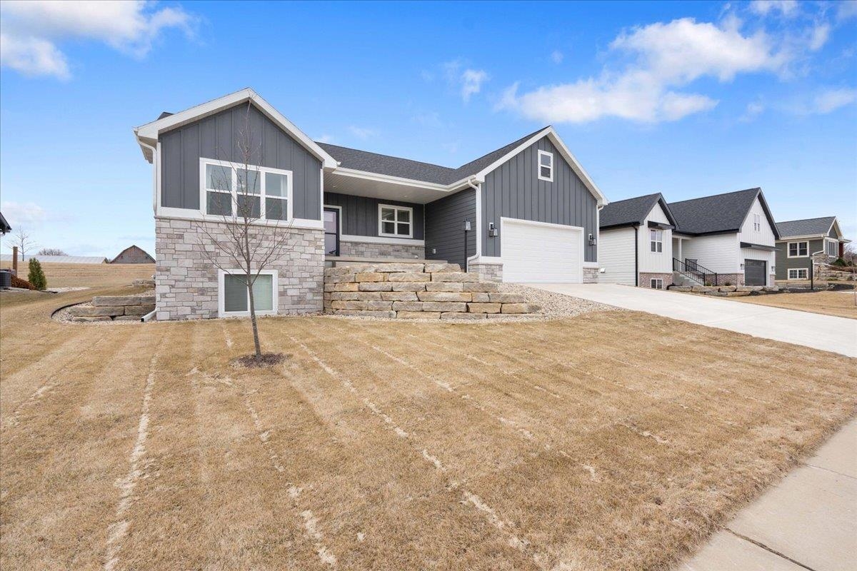 862 Leeward Lane
