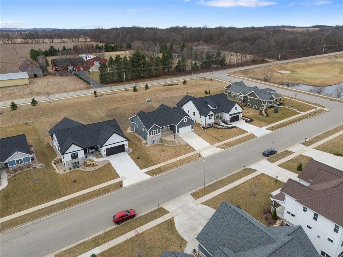 862 Leeward Lane