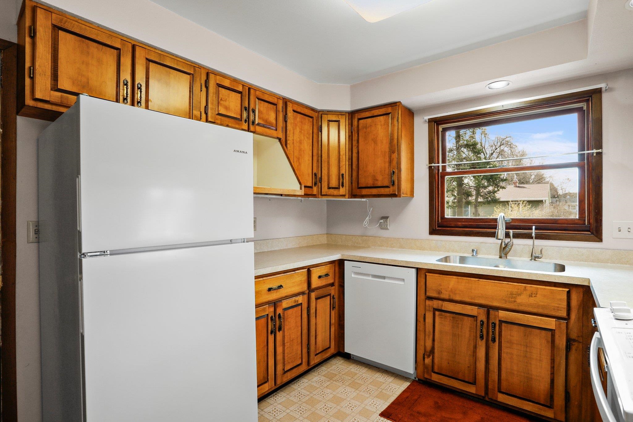 5409 Meadowood Drive