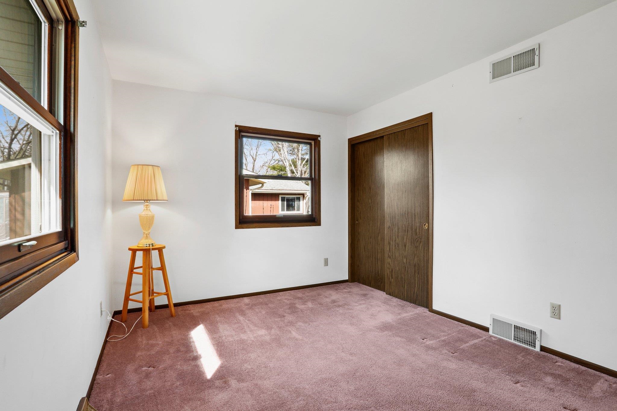 5409 Meadowood Drive