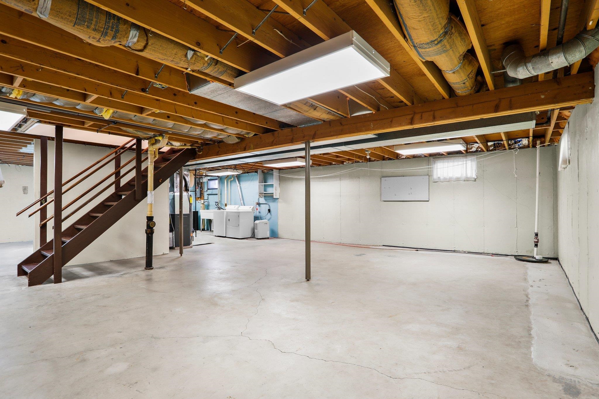 5409 Meadowood Drive