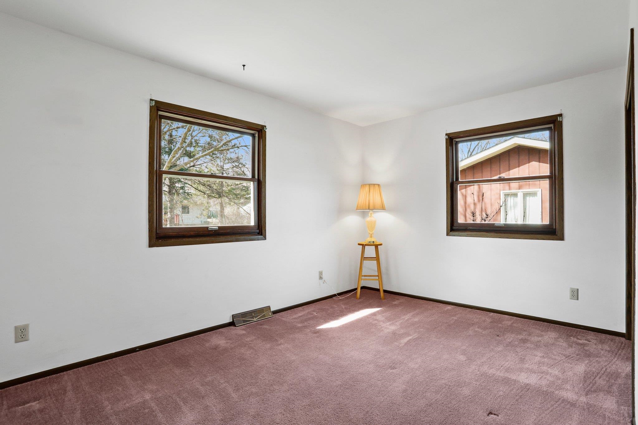 5409 Meadowood Drive