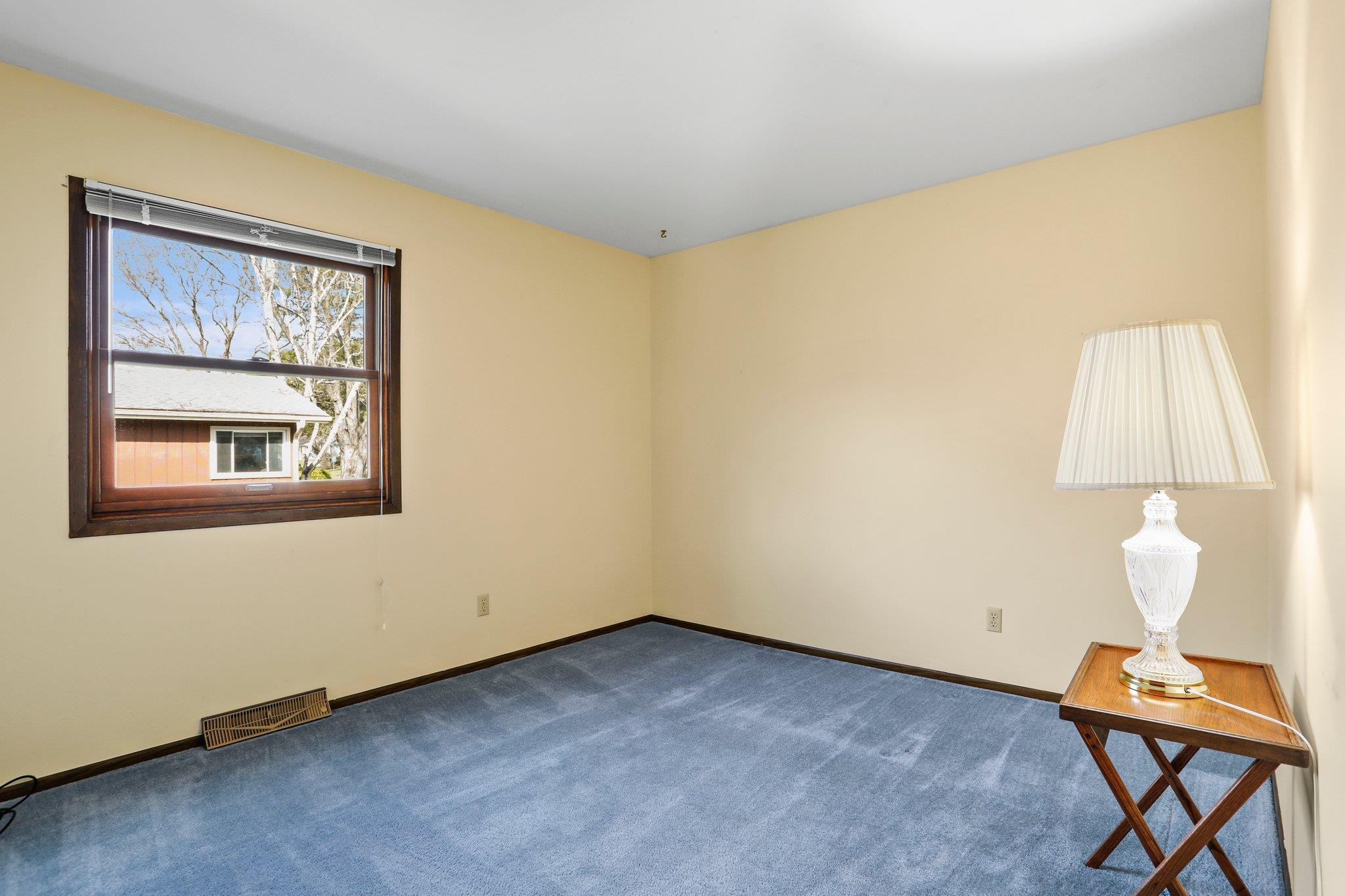 5409 Meadowood Drive