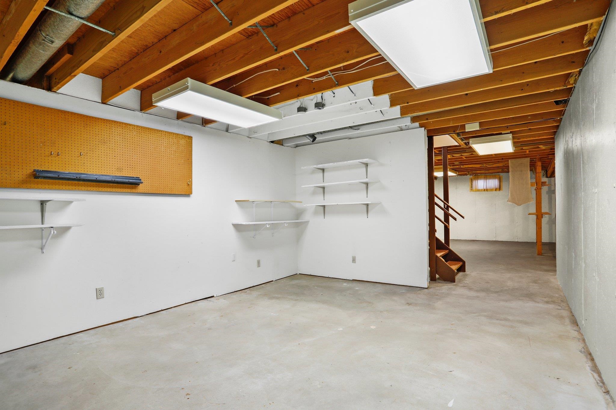 5409 Meadowood Drive