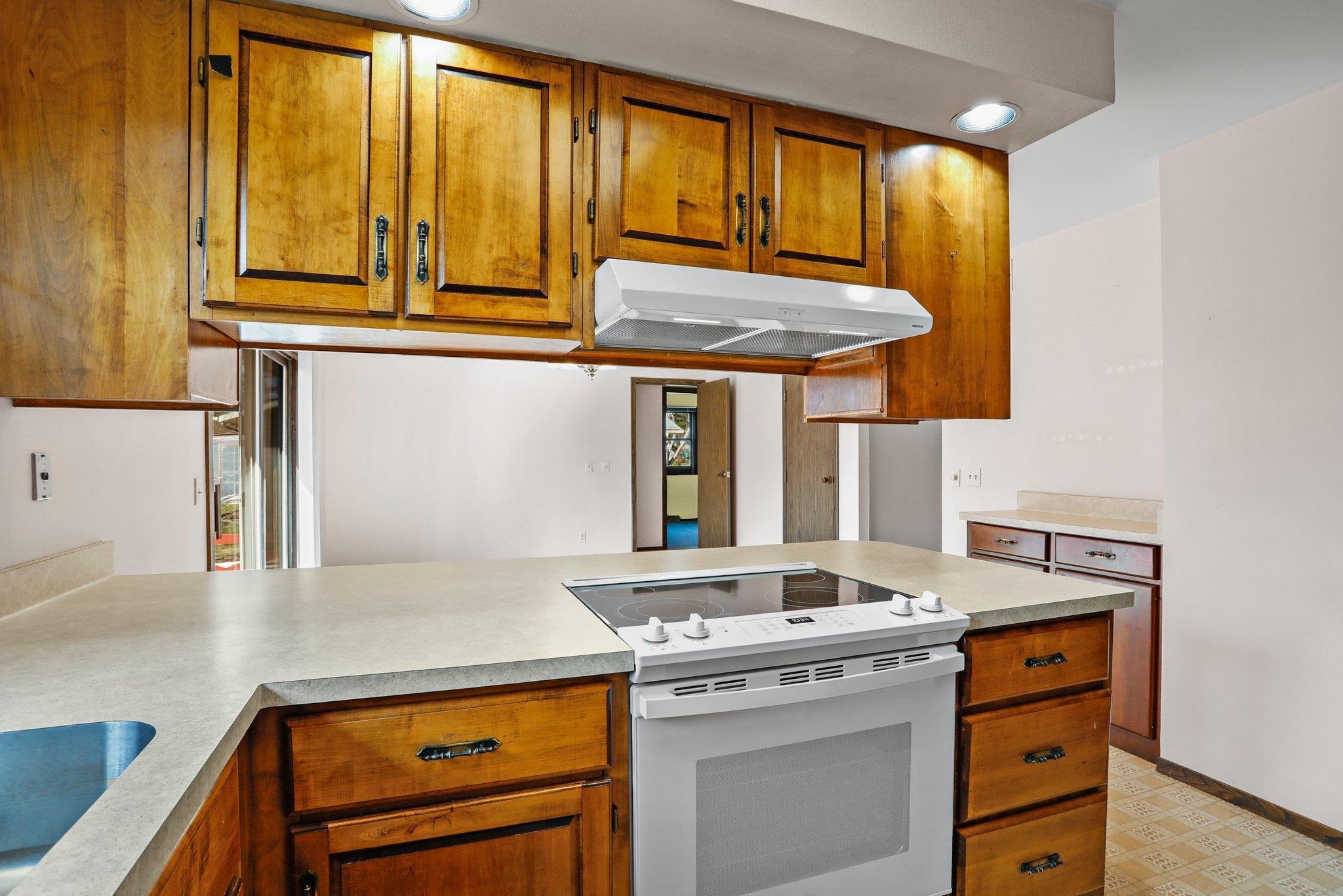 5409 Meadowood Drive