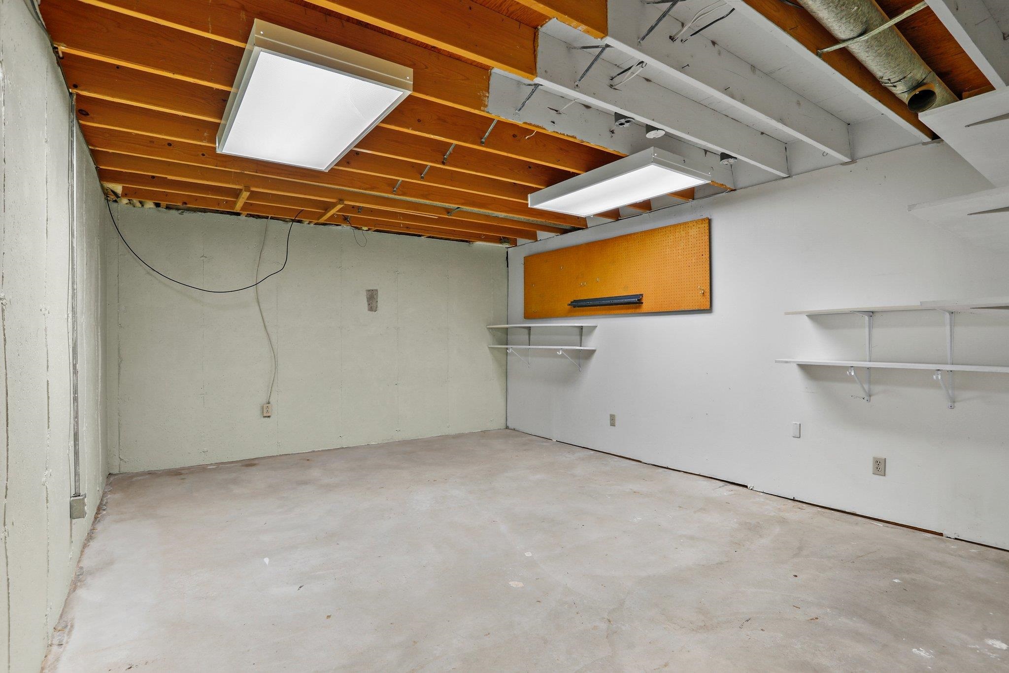 5409 Meadowood Drive