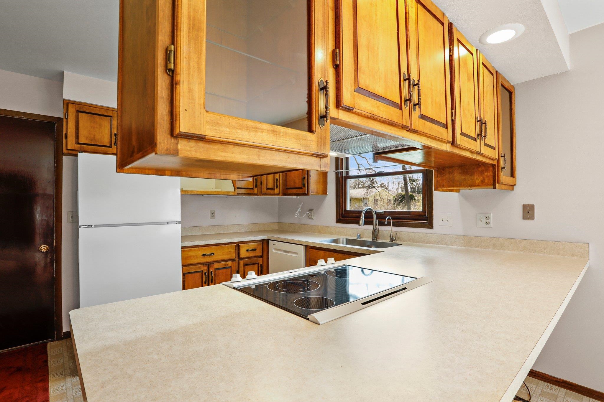 5409 Meadowood Drive