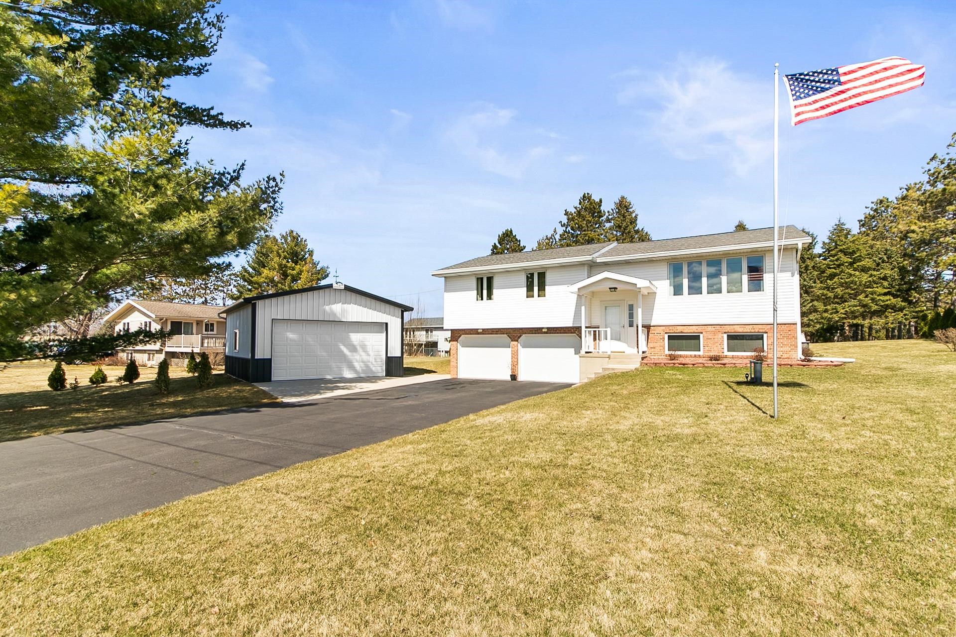 3644 Schneider Drive
