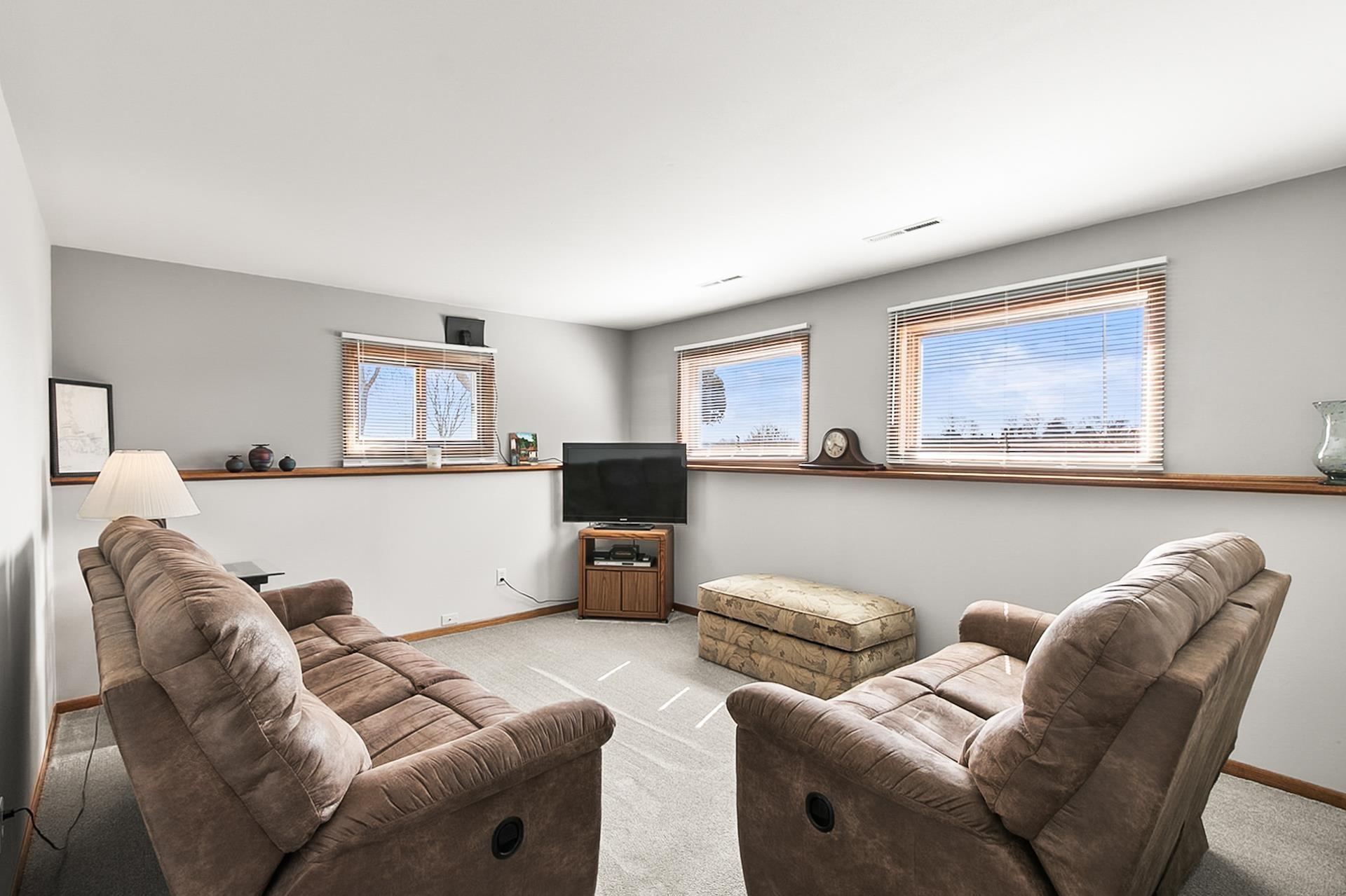 3644 Schneider Drive