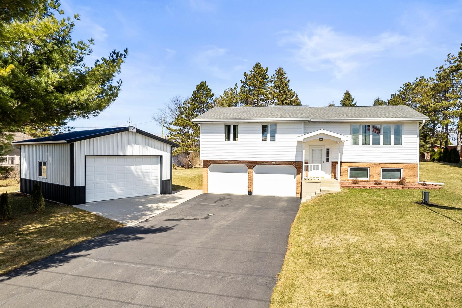 3644 Schneider Drive