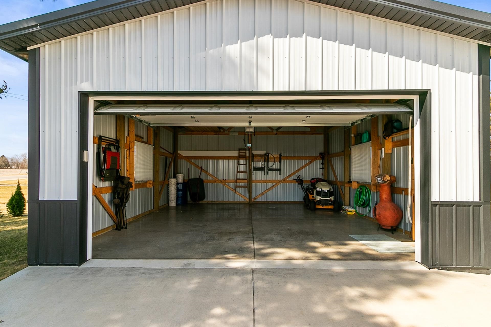 3644 Schneider Drive