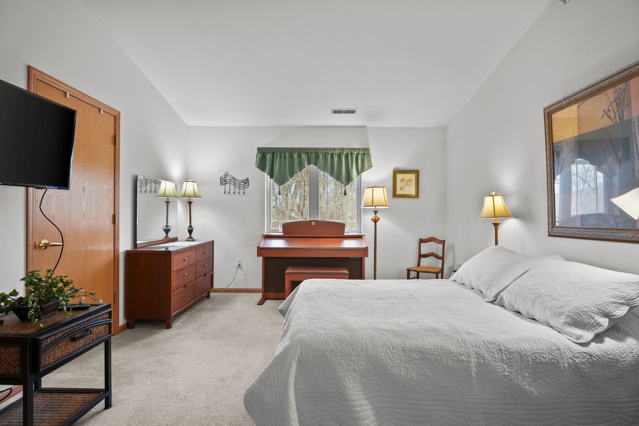 2820 Mickelson Parkway 304