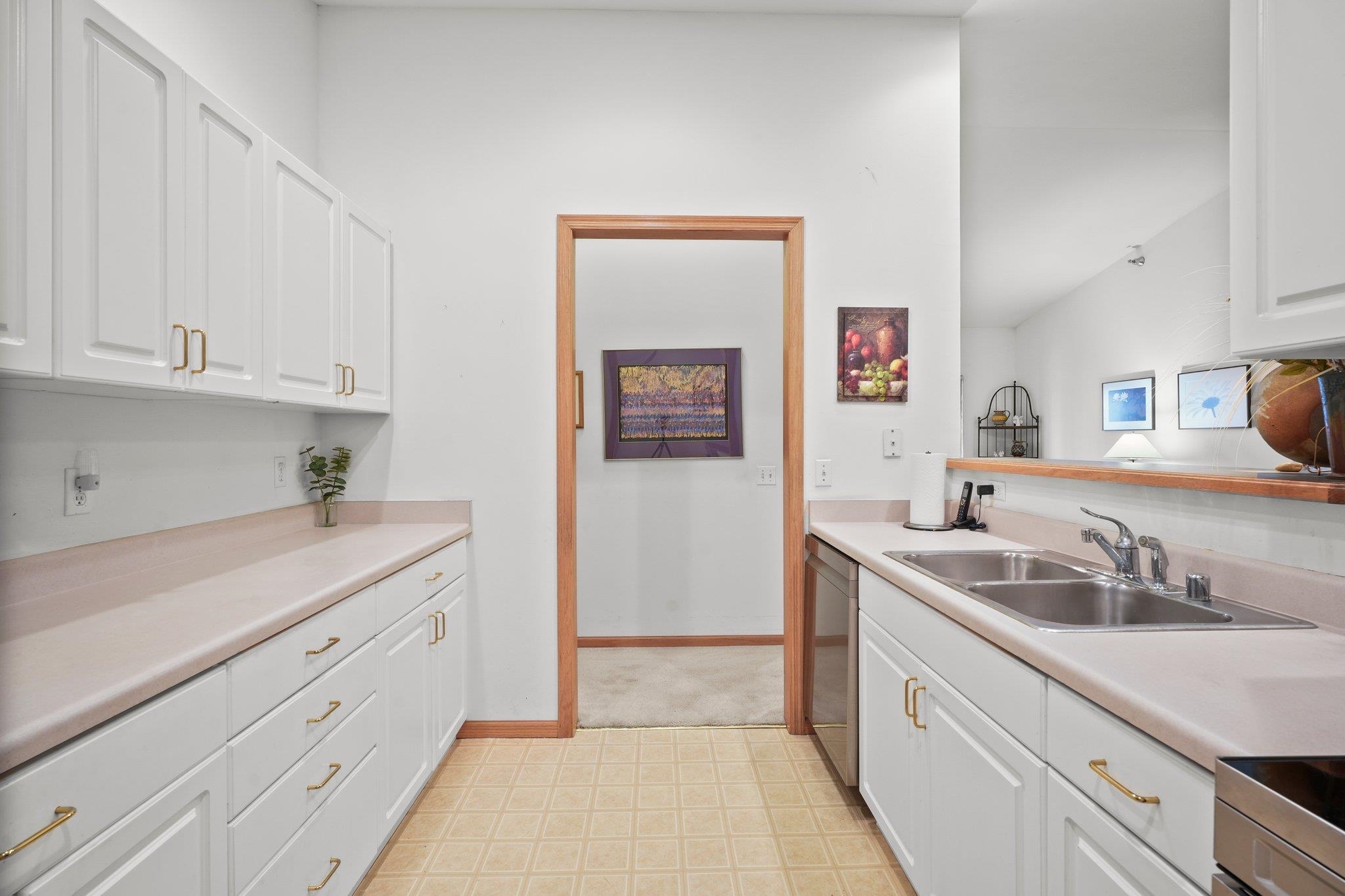 2820 Mickelson Parkway 304