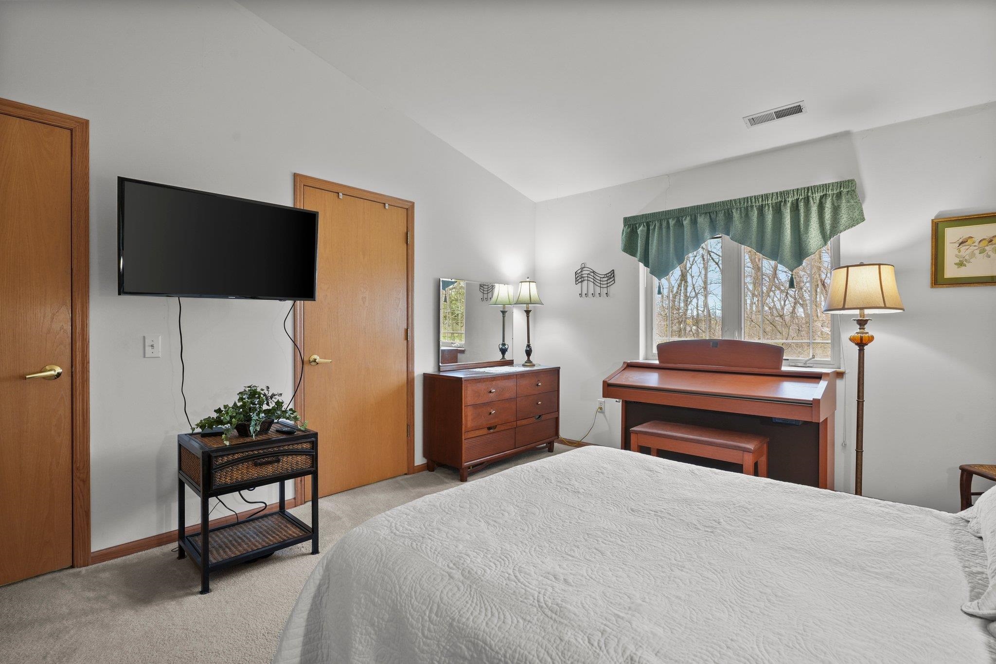 2820 Mickelson Parkway 304