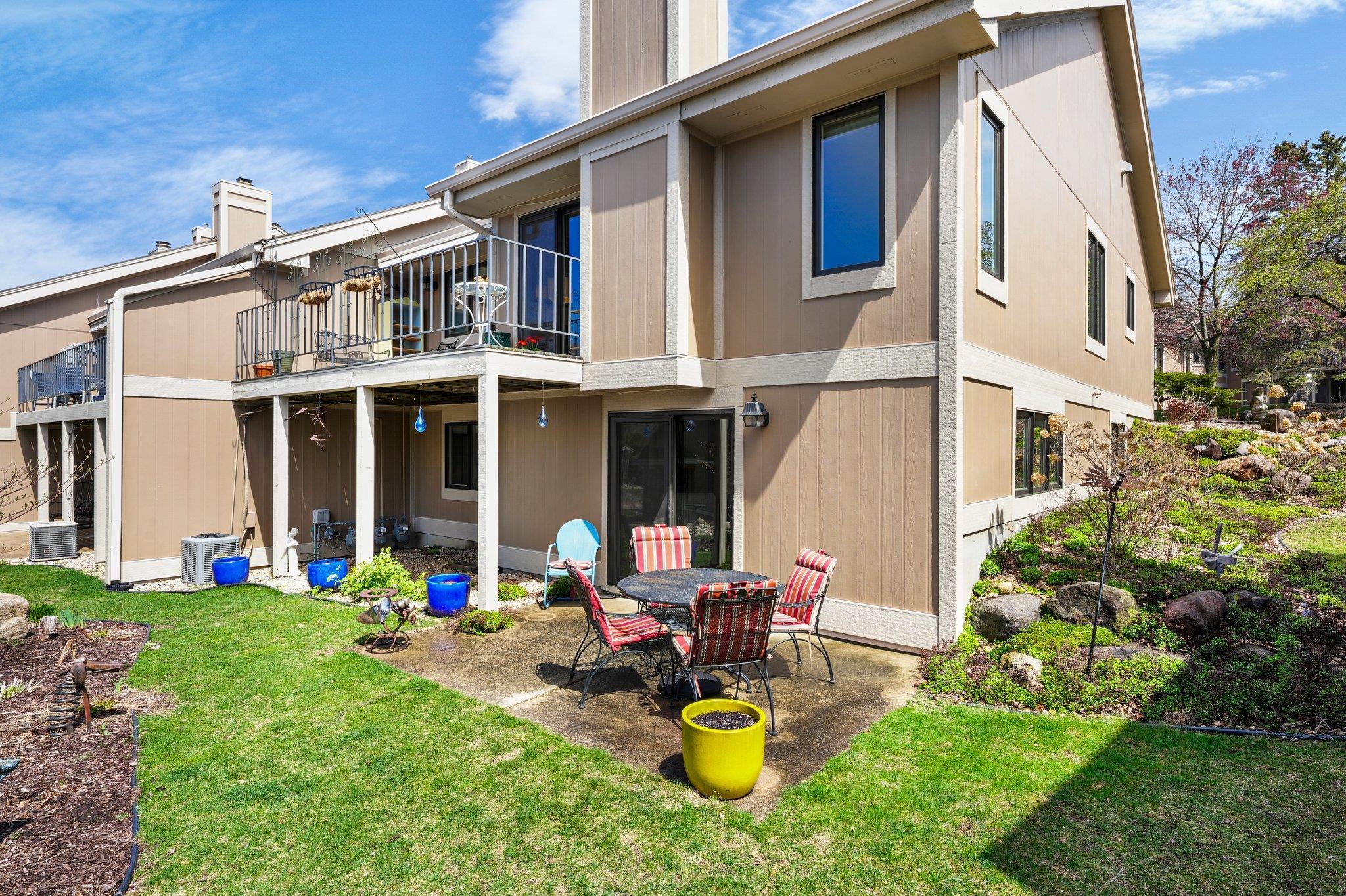 3425 Valley Creek Circle
