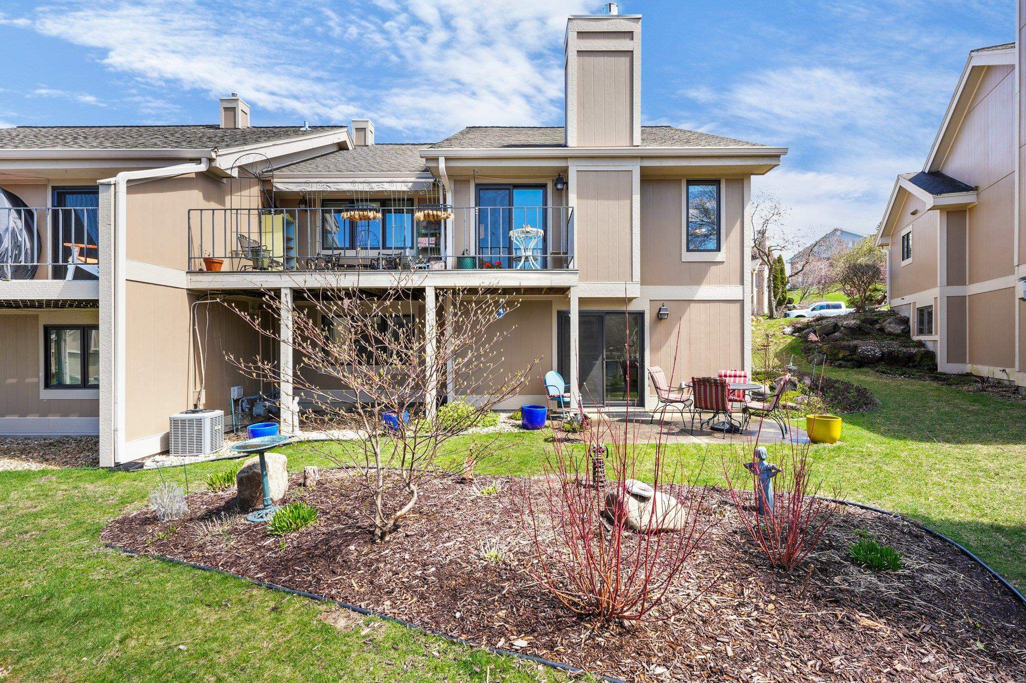 3425 Valley Creek Circle