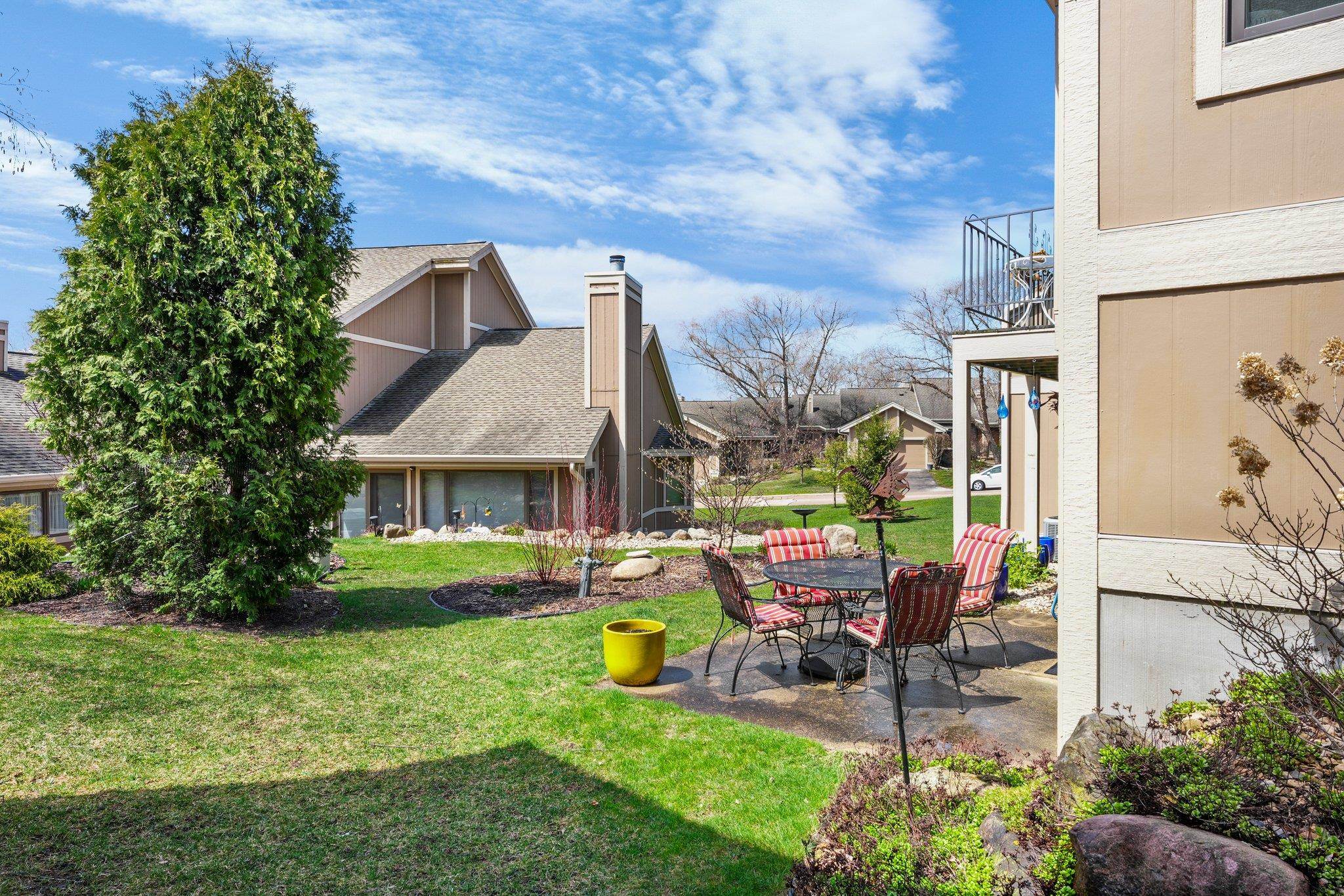 3425 Valley Creek Circle