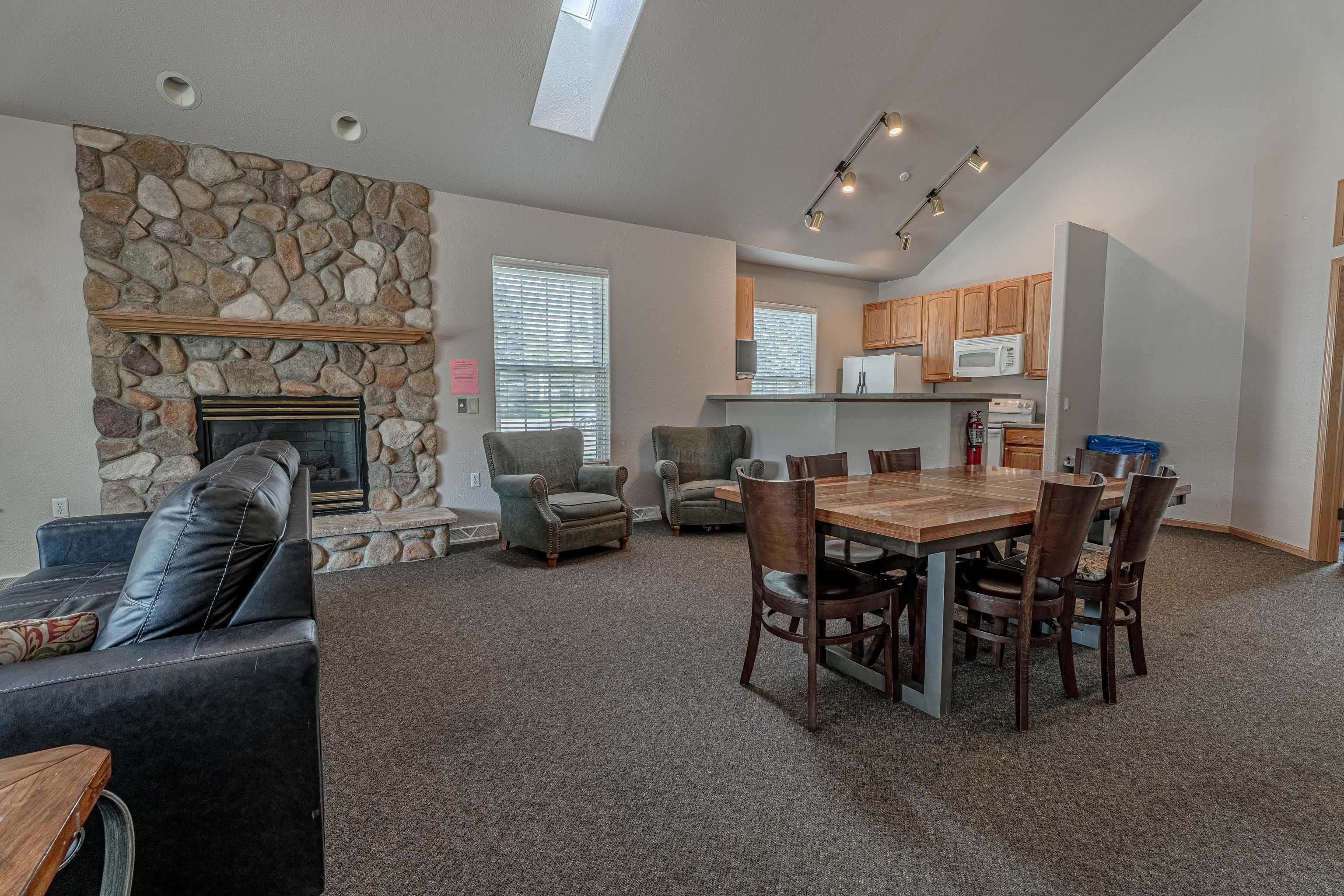 10 Kings Mill Circle Unit: 315