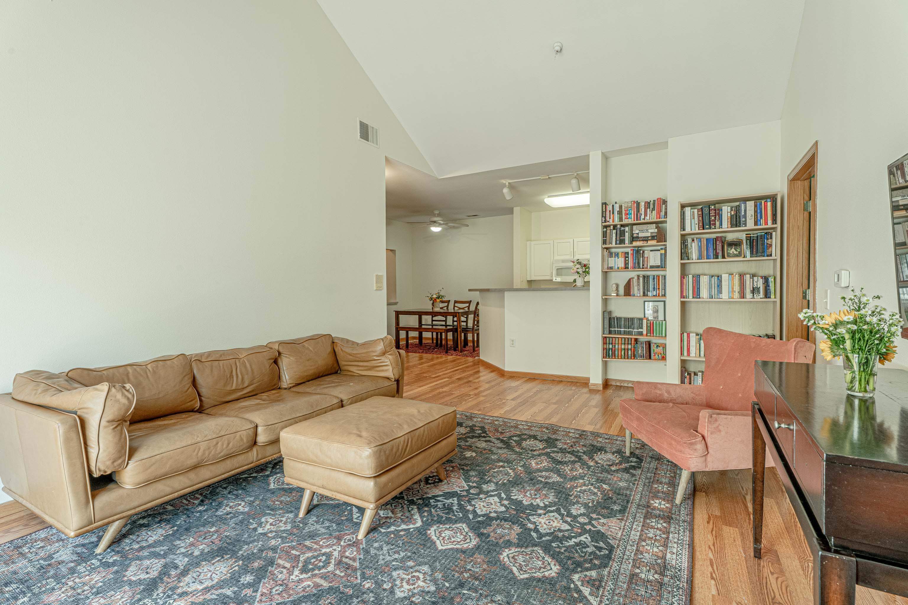10 Kings Mill Circle Unit: 315