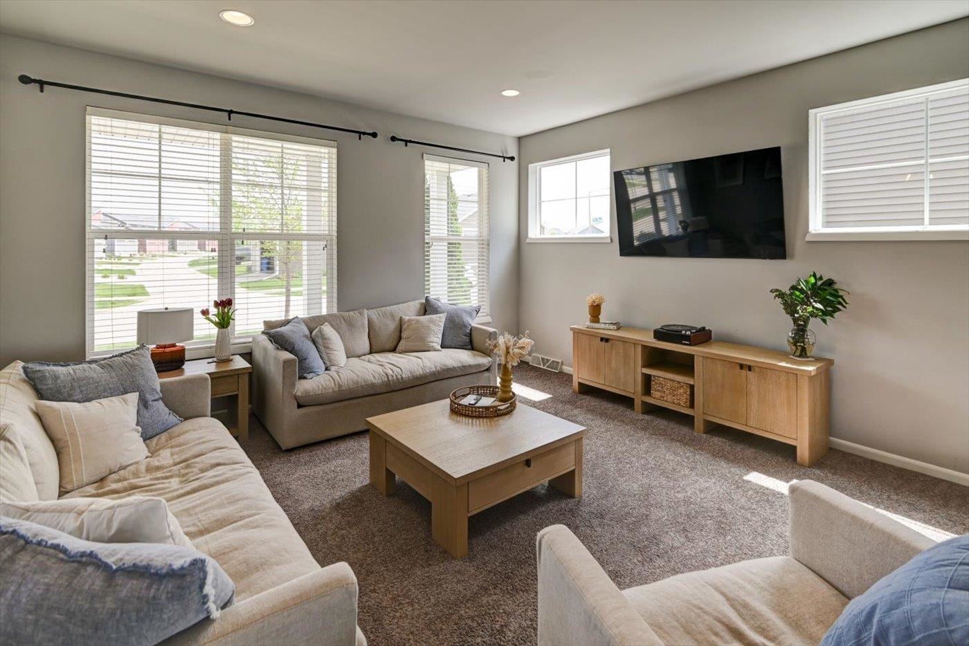 606 Gingergrass Way