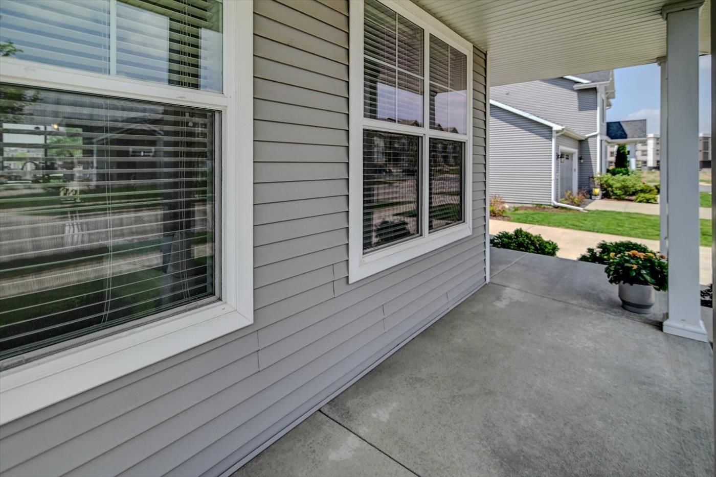 606 Gingergrass Way