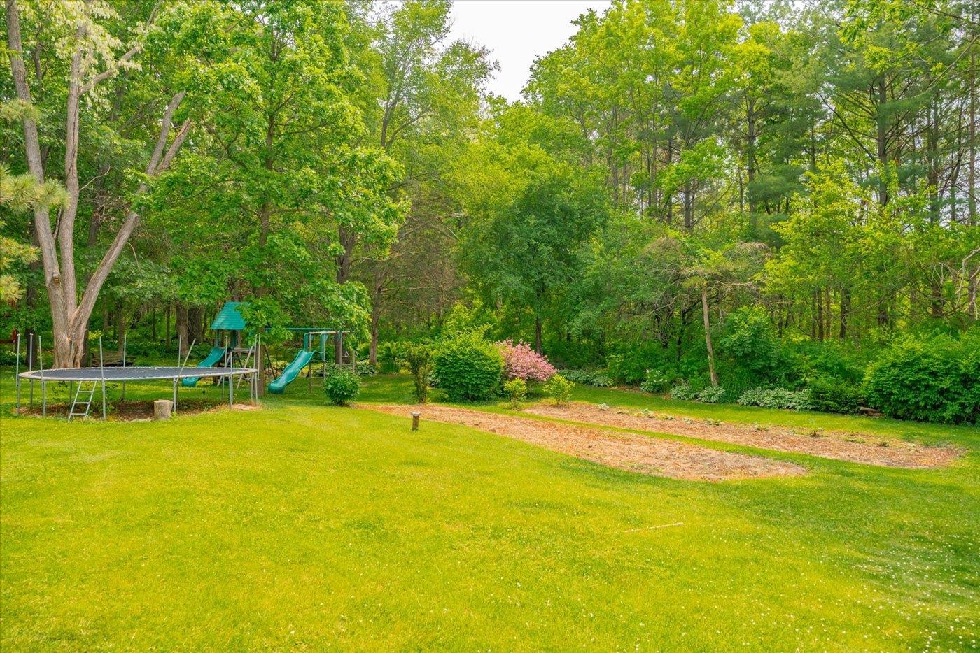 S9085 Meadowdale Road