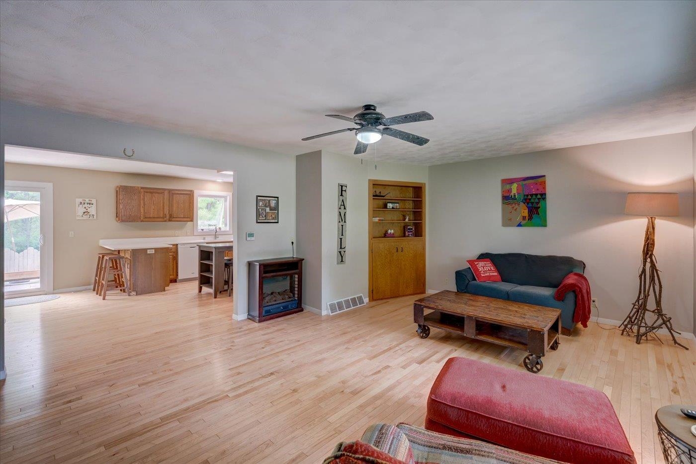 S9085 Meadowdale Road