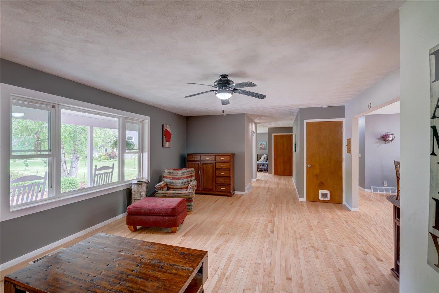 S9085 Meadowdale Road