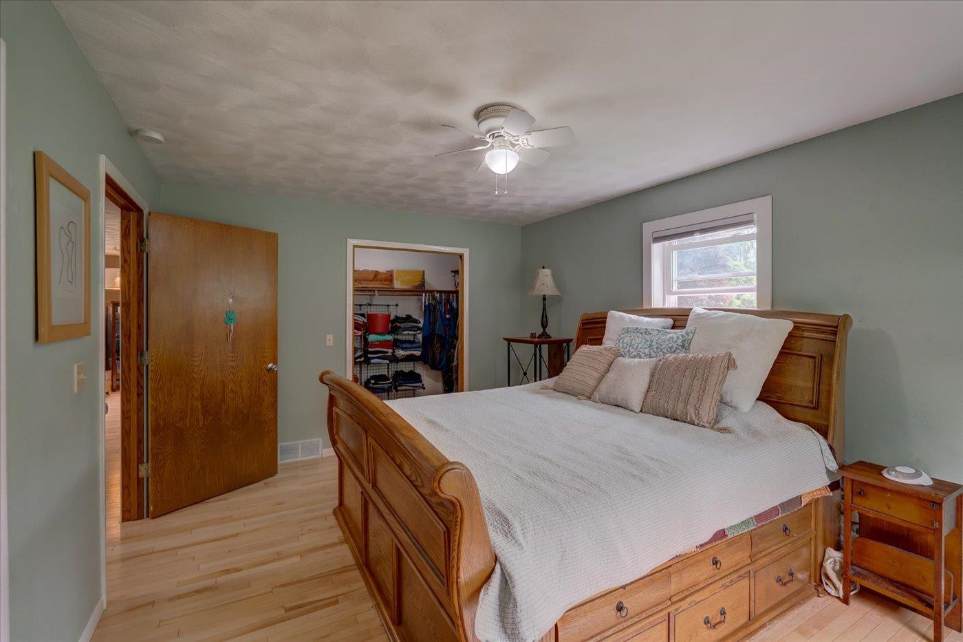 S9085 Meadowdale Road