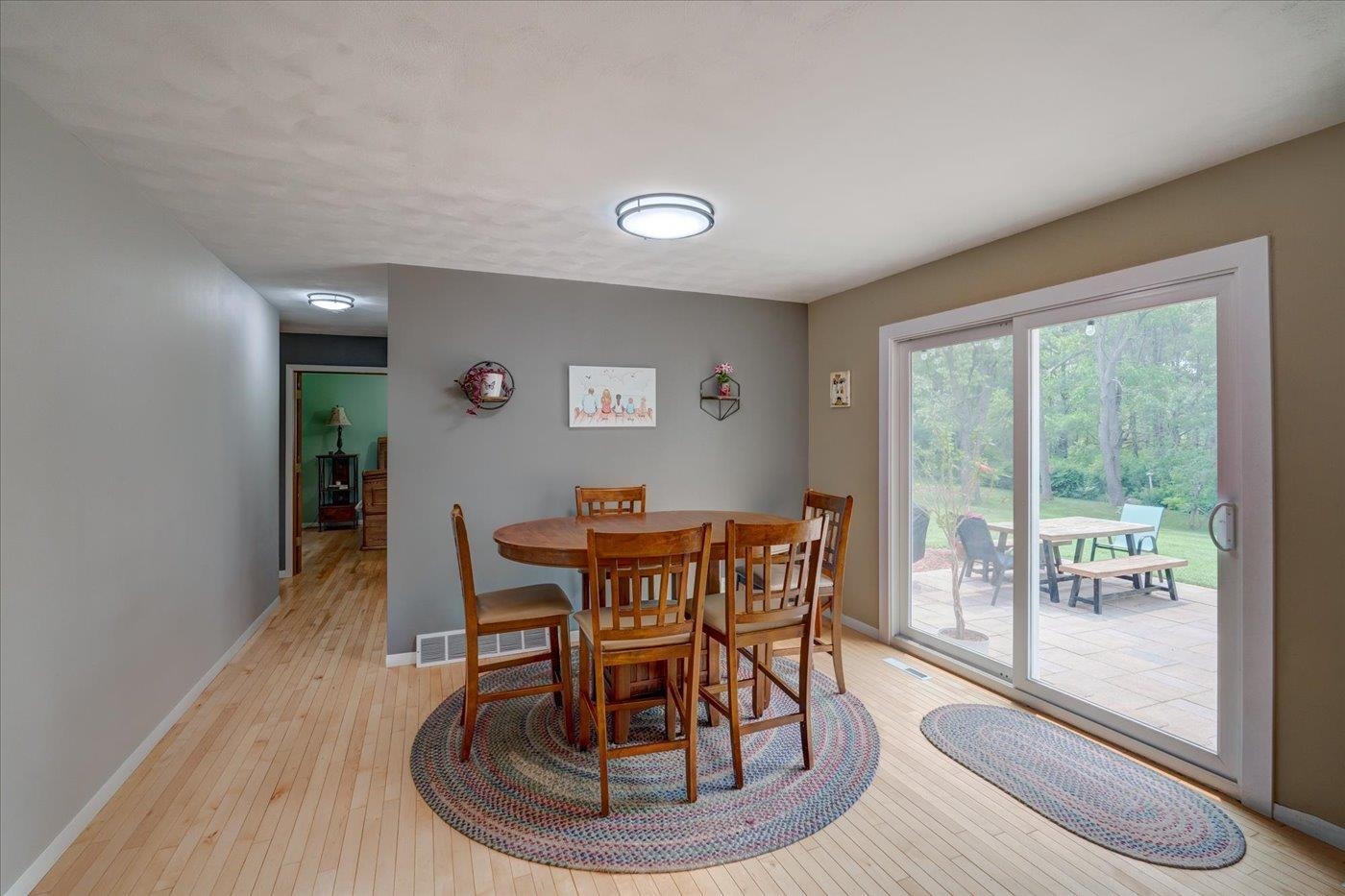 S9085 Meadowdale Road
