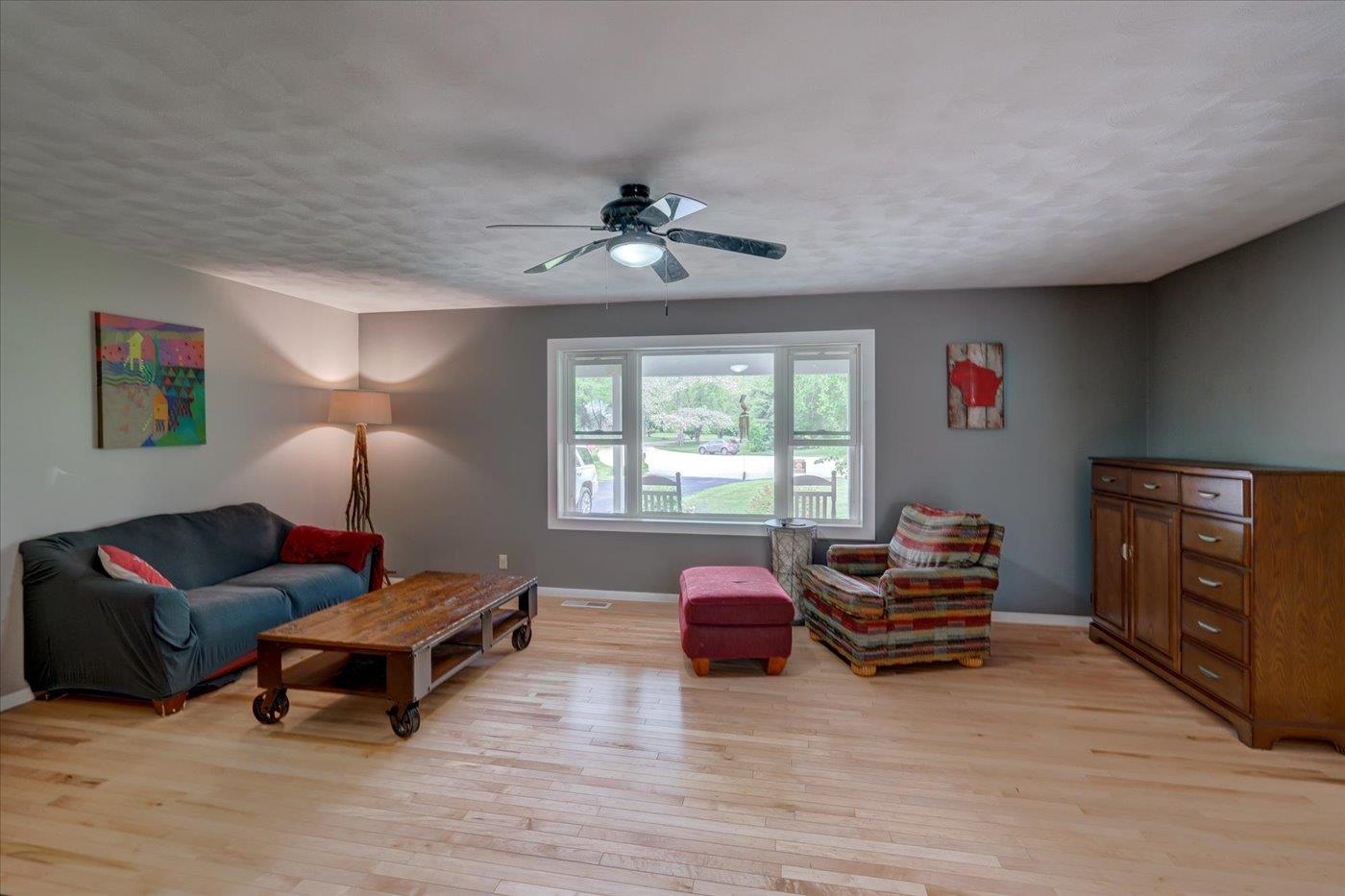 S9085 Meadowdale Road