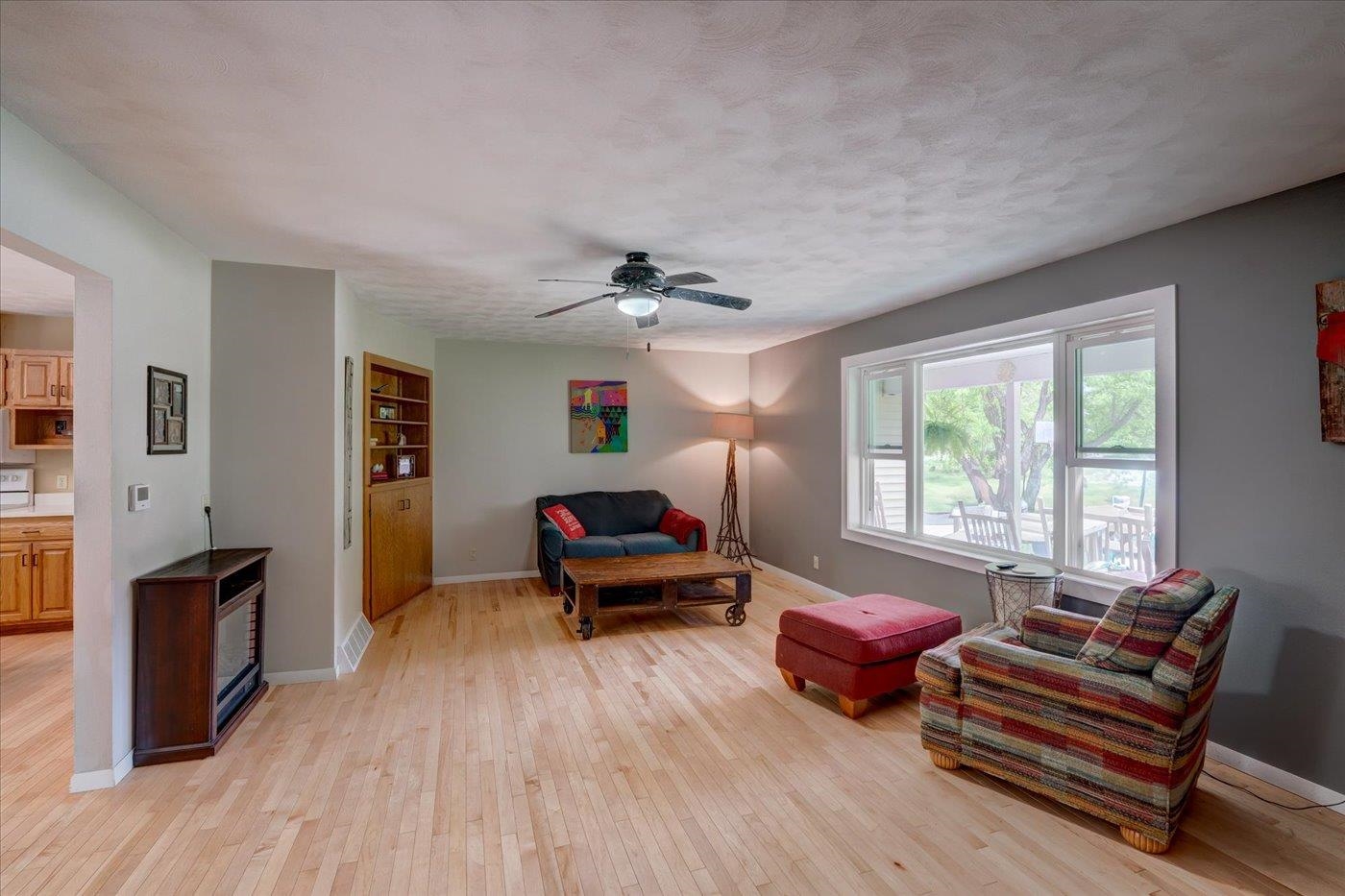 S9085 Meadowdale Road
