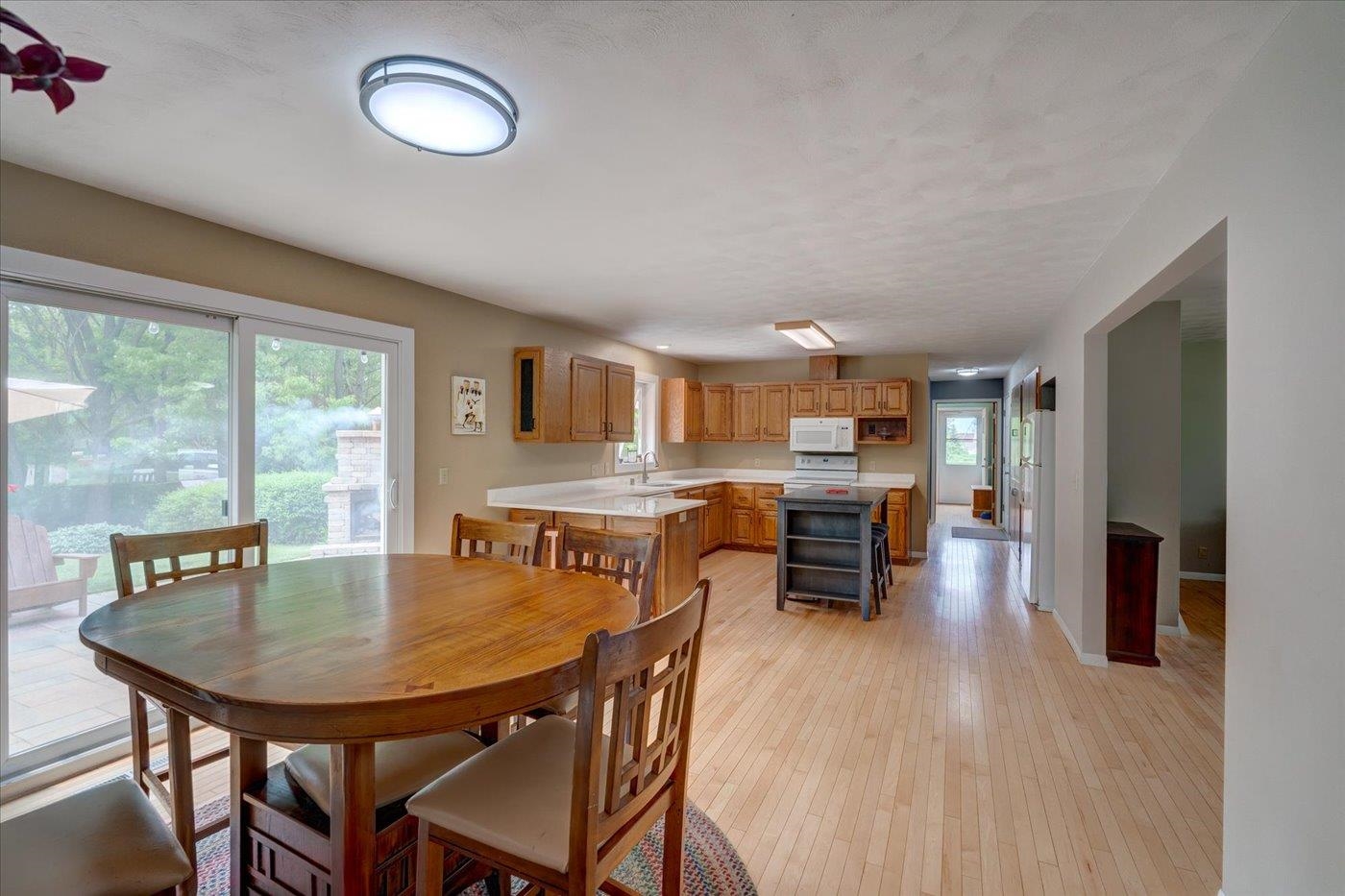 S9085 Meadowdale Road