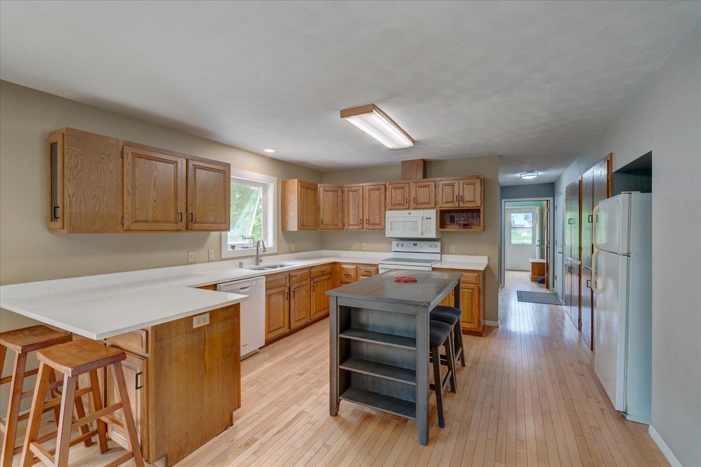 S9085 Meadowdale Road
