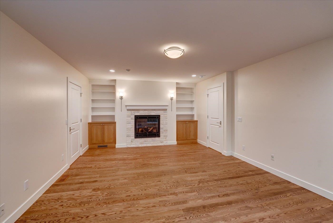 2818 Marshall Court