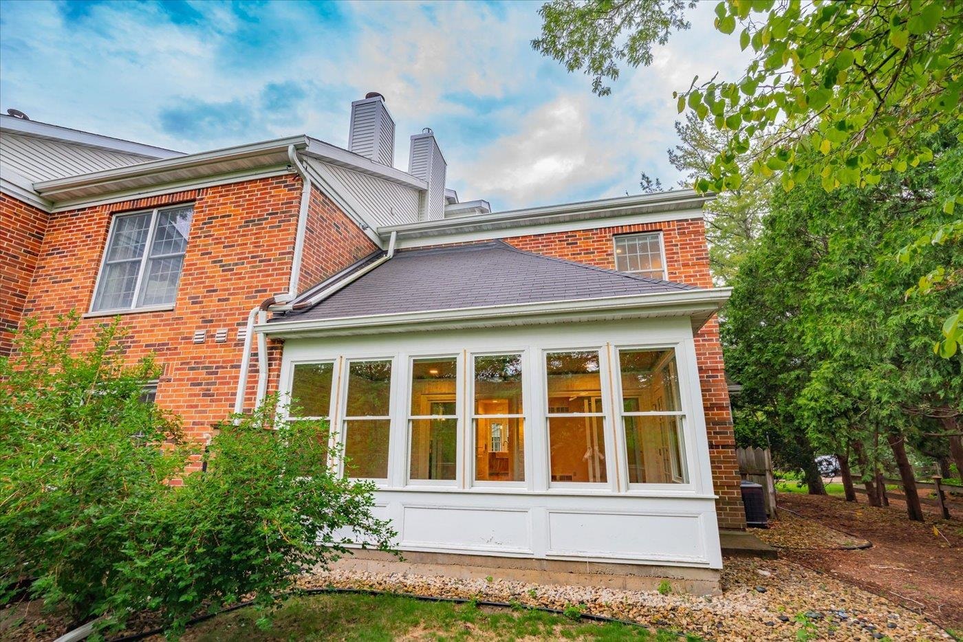 2818 Marshall Court