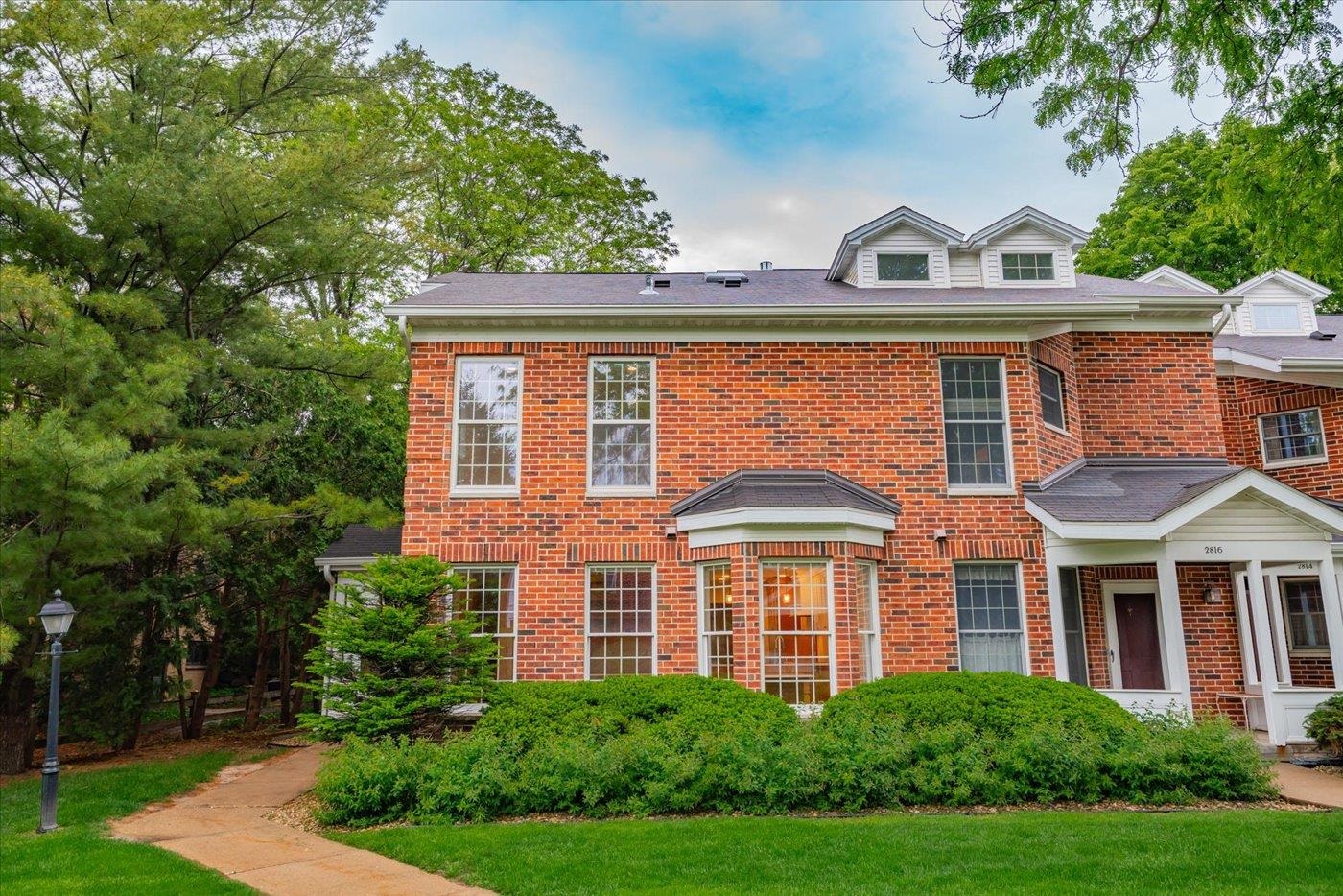 2818 Marshall Court