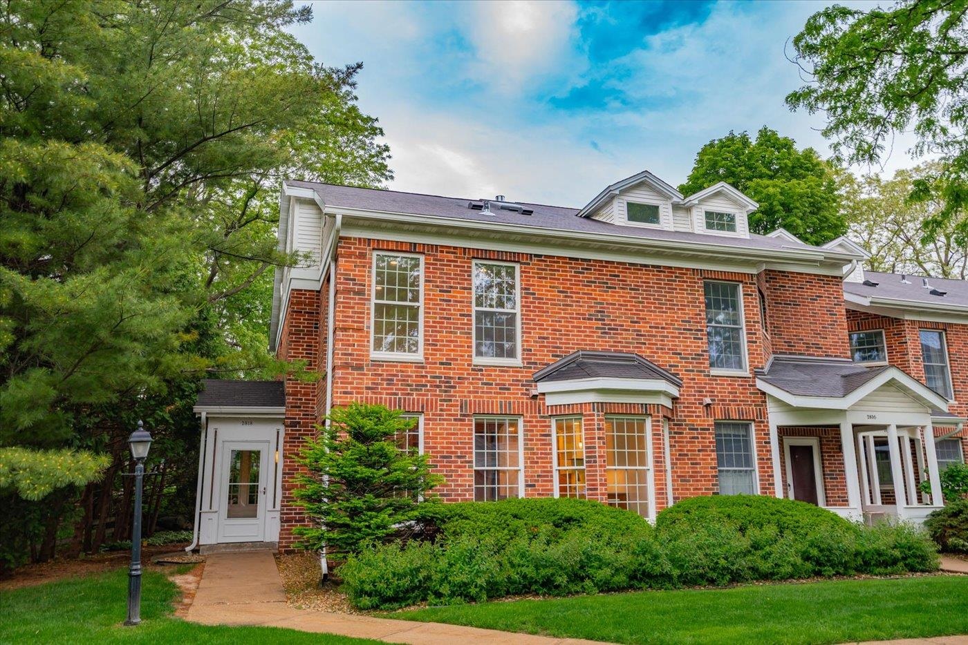 2818 Marshall Court