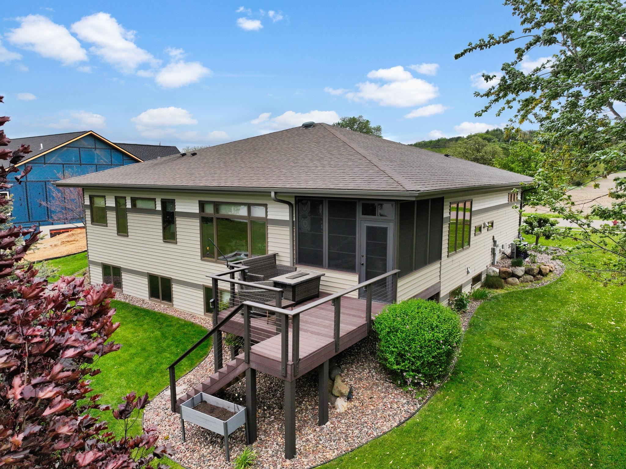 710 Reeve Road
